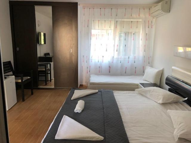 Suzana Garden Hotel Venus Bagian luar foto