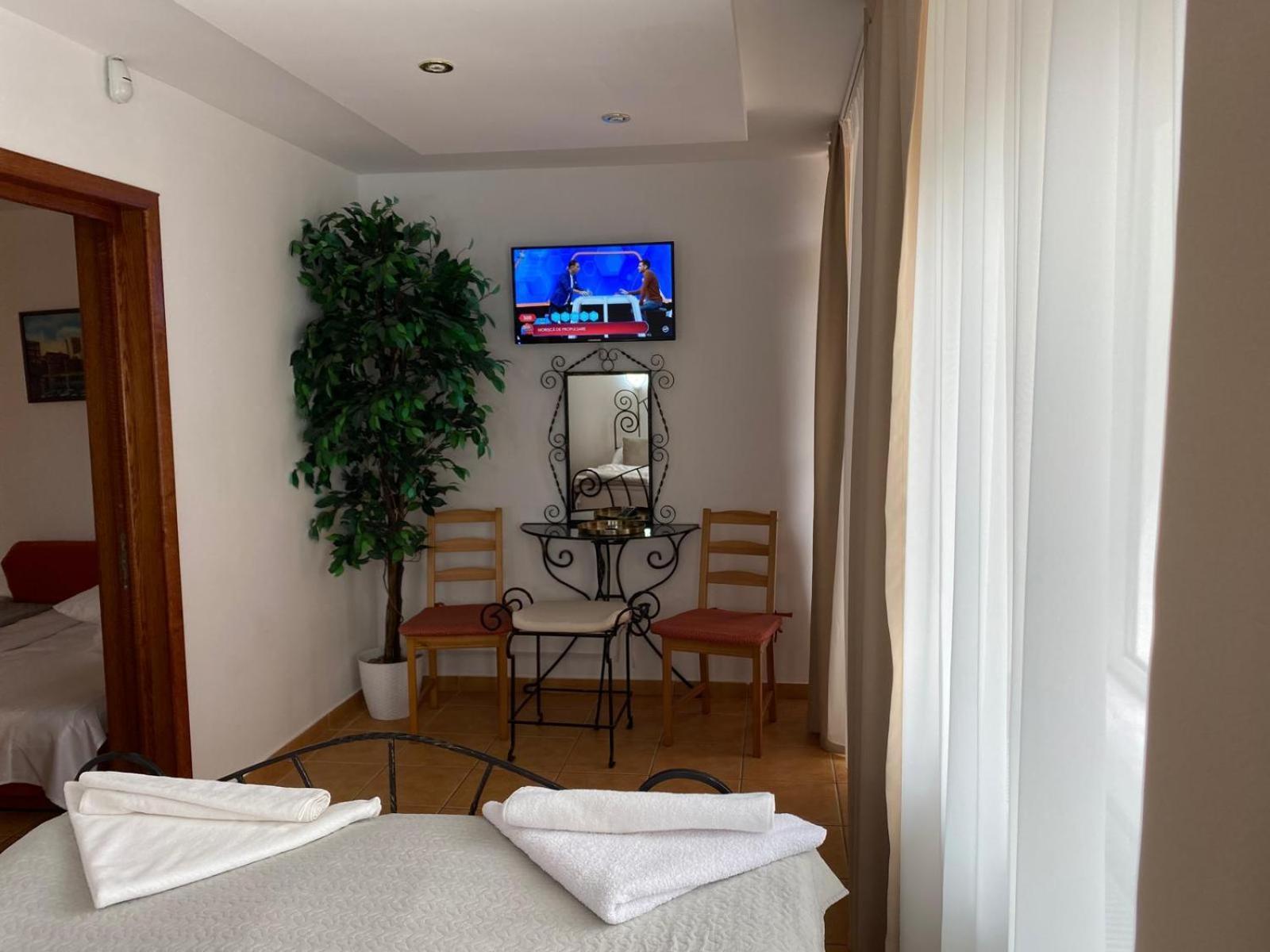 Suzana Garden Hotel Venus Bagian luar foto